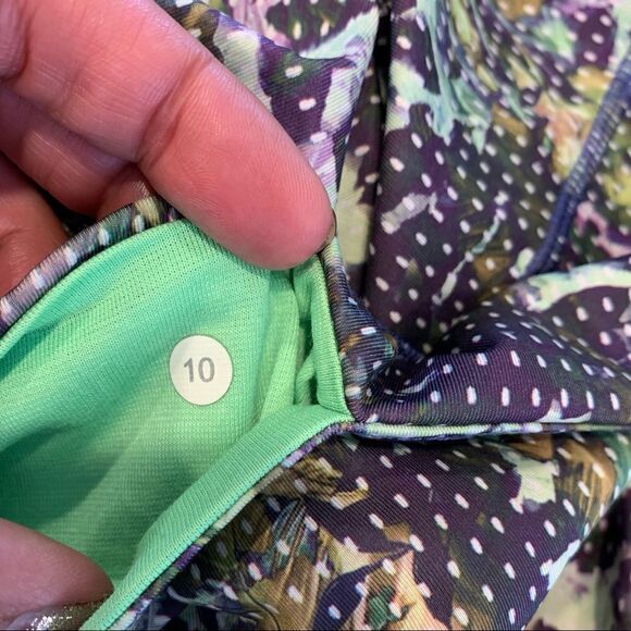 Lululemon Wunder Under Pant Full-On Luxtreme 
Floral Sports Backdrop Iris Flower - Picture 7 of 9